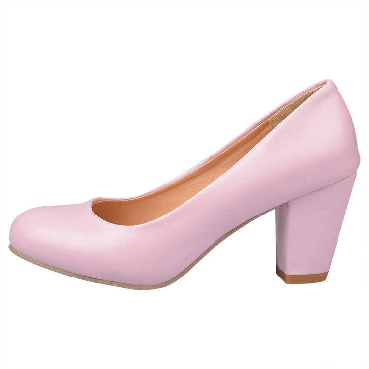 Daily Round Toe Chunky Heel Pumps - Image 3
